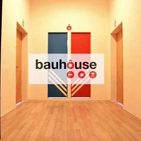 Bauhouse Backpacker Hostel Куенка Екстериор снимка