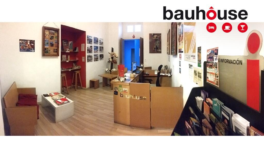 Bauhouse Backpacker Hostel Куенка Екстериор снимка