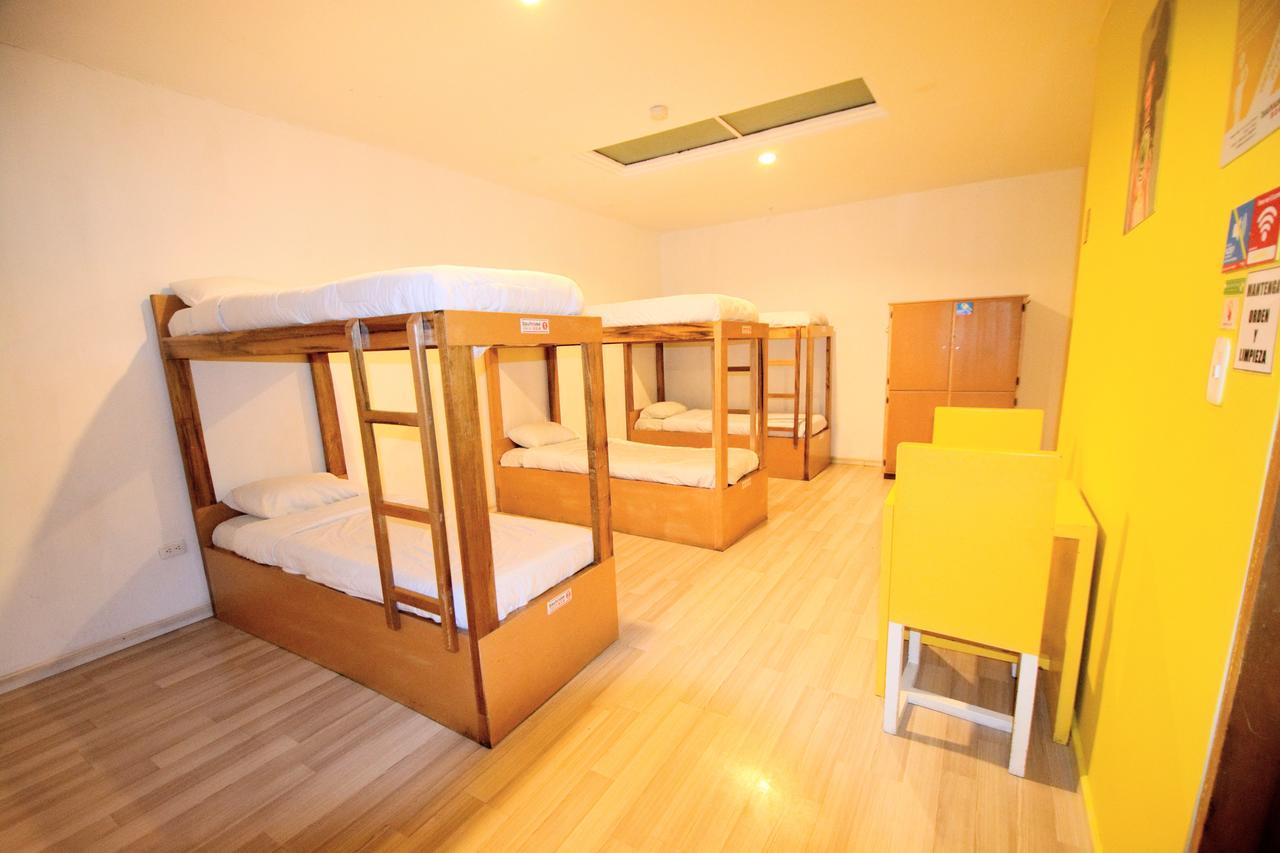 Bauhouse Backpacker Hostel Куенка Екстериор снимка